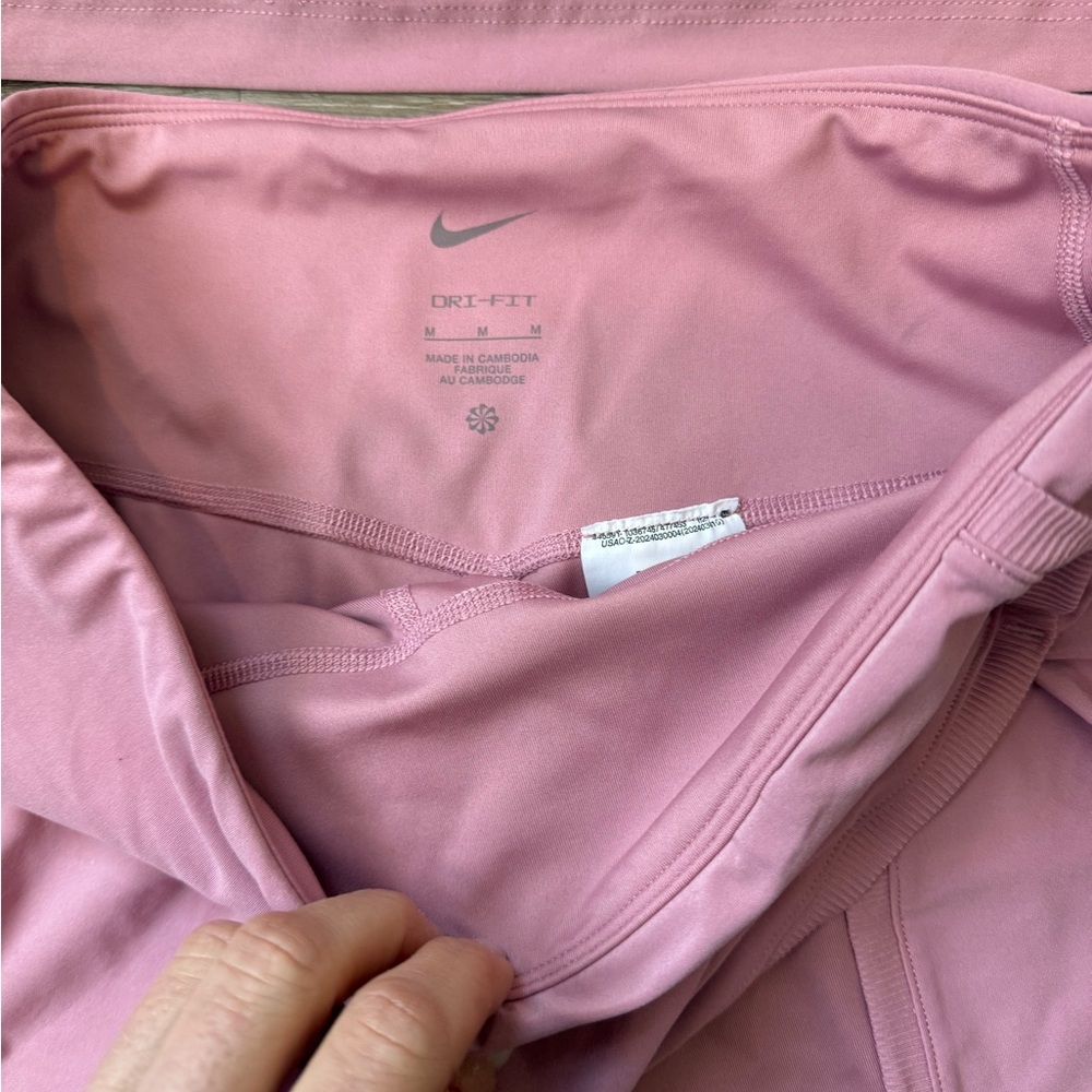 Nike women’s spring victory tank and Nike women’s victory straight skort Size: M - Picture 4 of 6